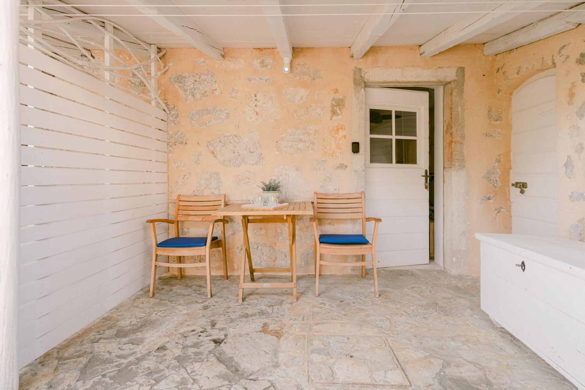 Pavi Apartments Romantic Stone House K13 Kornić Eksteriør bilde